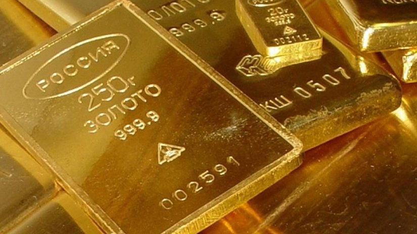 Золото переходит на рубли