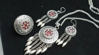 Власти Кыргызстана предлагают не ставить пробу на часть ювелирных изделий