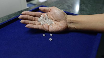 Международная геммологическая научная организация (GSI) предоставила отчет о выращенных в лаборатории алмазах