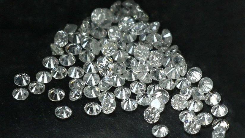 Гражданина Индии судят в Москве за продажу бриллиантов на 24 карата