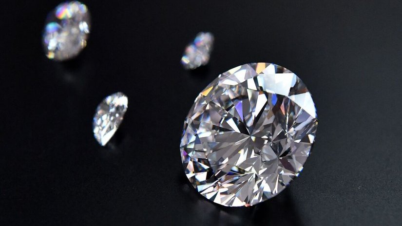 Падение цен на бриллианты толкнуло основных поставщиков на отчаянные шаги