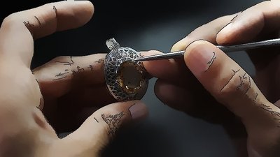 Правительство Киргизии посчитало неприемлемыми изменения в законодательные акты в сфере ювелирной отрасли, инициированные депутатами