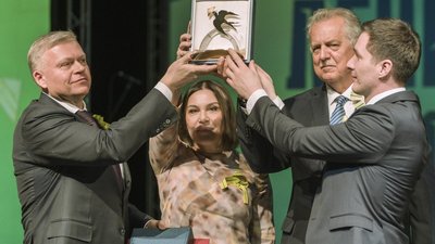 Уральский ювелирный дом создал памятную «Блокадную ласточку»