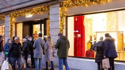 Richemont остается осторожной в повышении цен на ювелирные изделия, несмотря на высокие цены на золото