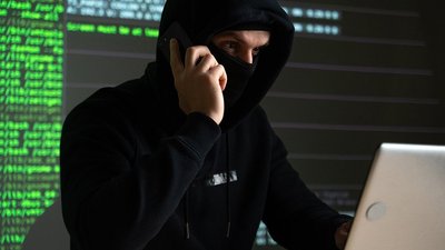 Мошенники придумали новую схему обмана: декларирование ювелирных украшений