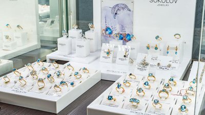 Объем продаж ювелирных изделий вырос на треть за год