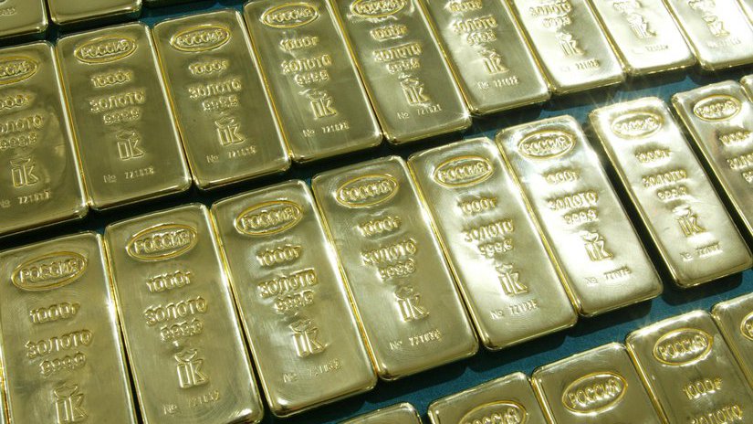 Золото дорожает на усилении геополитических рисков