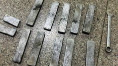 Сотрудники УФСБ и Читинской таможни пресекли незаконный оборот 11 слитков золота