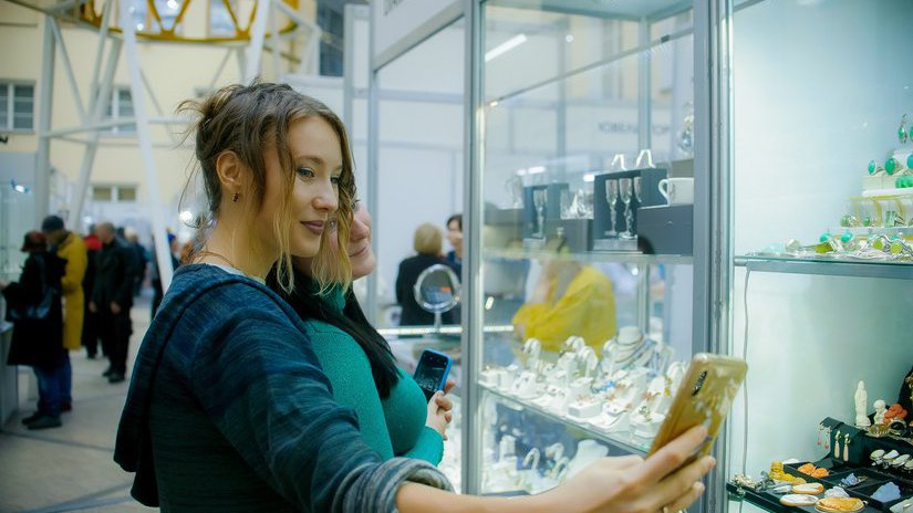 Ювелирная выставка «Сокровища Петербурга» празднует 5-летний юбилей: более 100 000 украшений, экспозиция ювелирного искусства и новый проект «Модные детали»