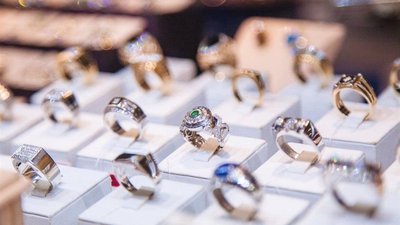 В России вступил в силу закон об упрощении экспорта ювелирных изделий за пределы ЕАЭС