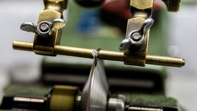 Коллектив, который превращает спящие камни в прекрасные бриллианты