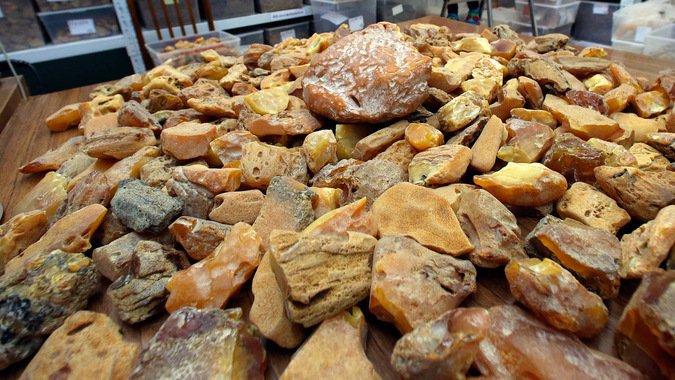 Более 1 тонны бесхозного янтаря-сырца изъяла Прокуратура Калининградской области