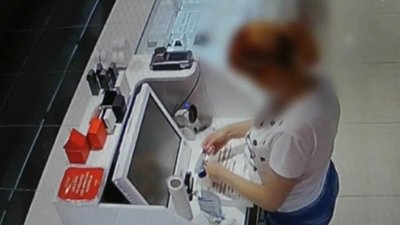 Управляющая магазином подозревается в присвоении ювелирных украшений