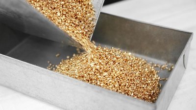 Банк России возобновляет покупку золота на внутреннем рынке