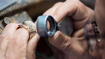 Специфику маркировки ювелирных изделий обсудили в НИФИ Минфина России