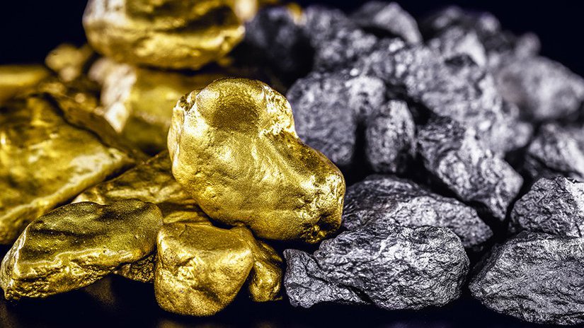Минфин РФ представил данные  о добыче и производстве золота и серебра за январь - апрель 2021 г