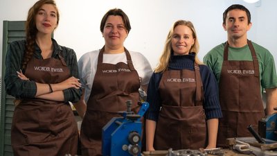 Участник II Всероссийского конкурса дизайна ювелирных украшений: Студия ювелирного дизайна "Wonder Jeweler"
