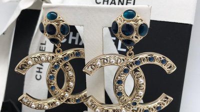 Роспотребнадзор подал в суд на ювелирный магазин за продажу подделок Chanel