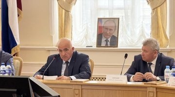 Развитие ювелирной отрасли обсудили на круглом столе под председательством губернатора Костромской области