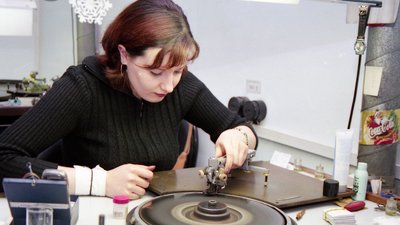 АЛРОСА будет готовить огранщиков в Якутии