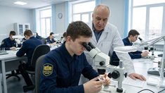 Смоленский завод «Кристалл» делает ставку на свои кадры: набор студентов будет увеличен