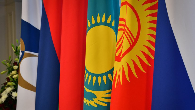 Парламент Кыргызстана одобрил проект соглашения об особенностях осуществления операций с драгоценными металлами и камнями