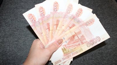 В Красноярске ювелир обвиняется в присвоении денег клиента