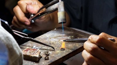 Ювелира признали виновным в уклонении от сдачи драгметаллов на аффинаж