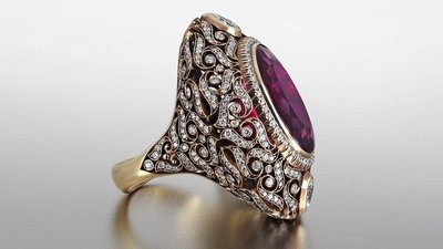 Выставка «Россия — любовь моя!»: Московские ювелиры в Петровском путевом дворце