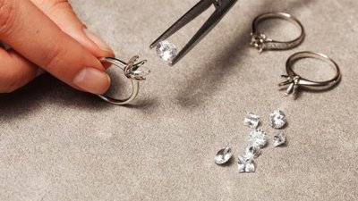 Владелец компании SUNLIGHT Сергей Грибняков: «Создать украшение собственного дизайна теперь может каждый»