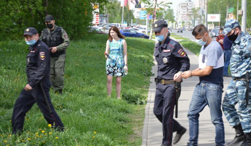 Полицейские Татарстана изъяли драгоценности похищенные на ювелирной выставке в Казани