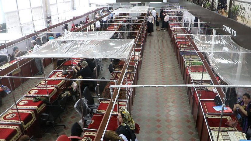 Кто ответит за базар? "Золотые рынки" Дагестана работают без разрешительных документов
