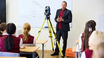 В Калининградской области начали готовить ювелиров со школьной скамьи: открыт первый в России «Янтарный класс»