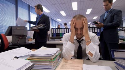 Организации и предпринимателей, осуществляющих операции с драгоценными металлами и камнями, будут проверять чаще