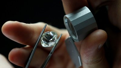 Ювелиры и огранщики Якутии отмечают профессиональный праздник 23 октября