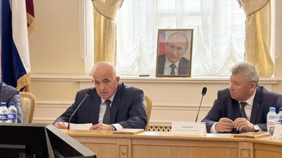 Развитие ювелирной отрасли обсудили на круглом столе под председательством губернатора Костромской области