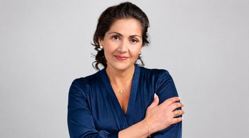 Ани Хачян стала первой женщиной-президентом Ассоциации армянских ювелиров США — Восточное побережье