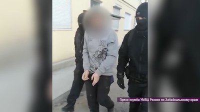 В Чите полицейские пресекли кражу ювелирных украшений из ломбарда