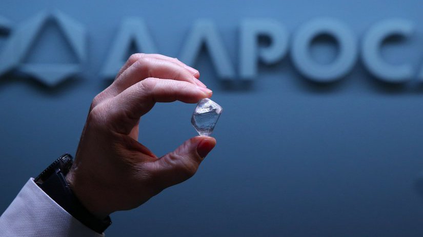 АЛРОСА в апреле успешно провела цифровой аукцион алмазов спецразмеров