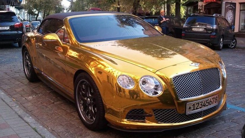 Ювелирный бизнес: В России путают положение сборщика Bentley с положением владельца этой машины
