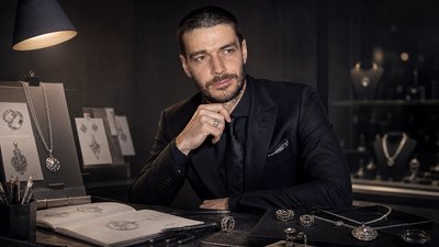 Блестящий старт: Максим Матвеев открыл ювелирный бизнес