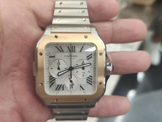 Сотрудники Шереметьевской таможни задержали дорогостоящие часы «Cartier»