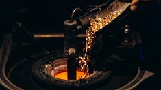 «585*Золотой» раскрывает производственные секреты: сеть запустила проект-экскурсию по собственному заводу