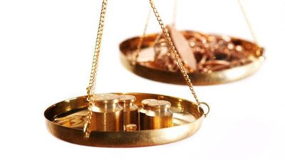 Самые популярные вопросы ювелиров об «антиотмывочном» законе: советы эксперта