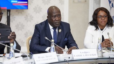 ЦАР ищет партнёров в России для экспорта золота и необработанных алмазов и готова к сотрудничеству по добыче ДМДК в формате кооператива