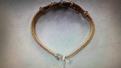 Владелицу ювелирного магазина будут судить за торговлю контрафактом