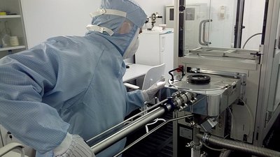 Питерские ученые издали монографию «Электроника алмаза»