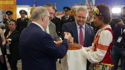 Будущее янтарной отрасли обсудили представители власти, науки и бизнеса на AmberForum 2022