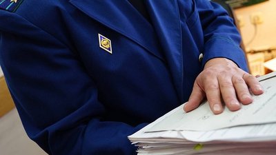 Предпринимателя из Дагестана будут судить за приобретение и хранение в целях сбыта ювелирных изделий без маркировки в особо крупном размере