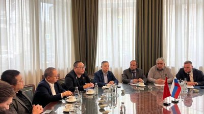 ГИИС ДМДК — барьер или ворота? Китайские ювелиры с дубайской «пропиской» готовятся к поставкам в Россию